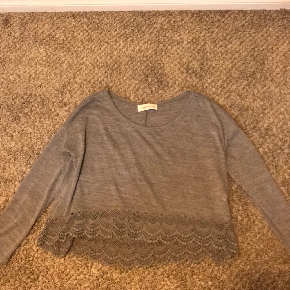 Cropped grey sweater